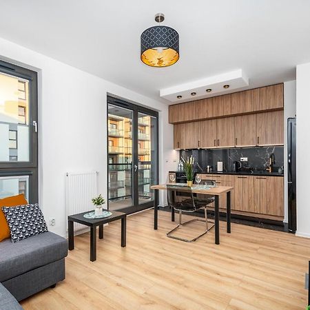 Апартаменты Apart D&K Free Parking Marcina Kasprzaka 29C Варшава Экстерьер фото